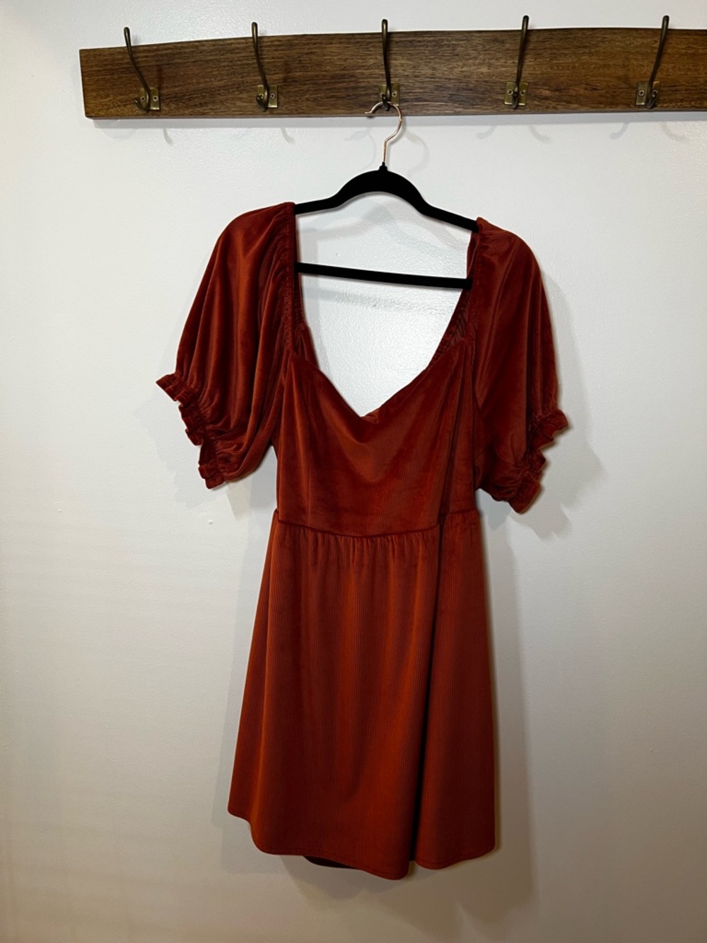 ARULA Brick Red Puff-Sleeve Mini Dress